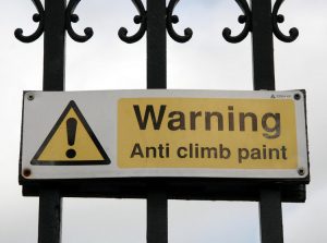 anti-climb-paint警告